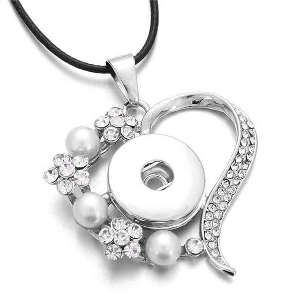 "Elegant Heart Necklace with Pearls and Rhinestones"