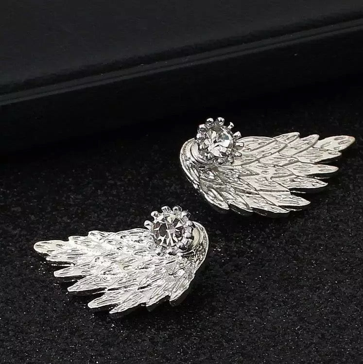 "Heavenly Elegance: 3D Angel Wing Rhinestone Studded Earrings"