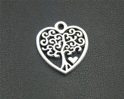 "Tree Heart Cutout Charm - Embrace Nature's Love and Connection" (1pc)