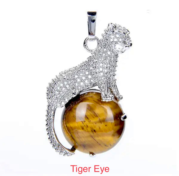 "Leopard on Gemstone Pendant Necklace - Exquisite Elegance"(1pc)
