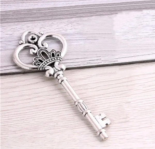 "Antique Skeleton Key Charm/Pendant - Vintage Inspired Accessory for Keychains, Necklaces, and More"(1pc)