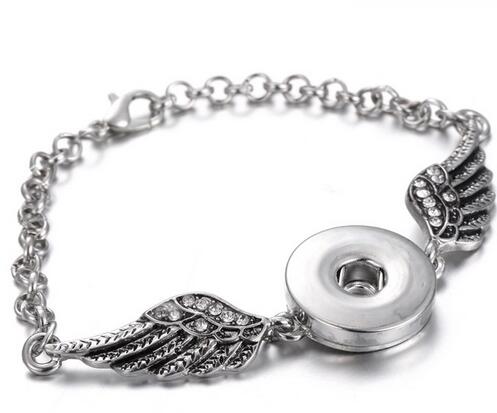 Women's Angel Wing Rhinestone Snap Button Bracelet - 18mm Metal Snap Button