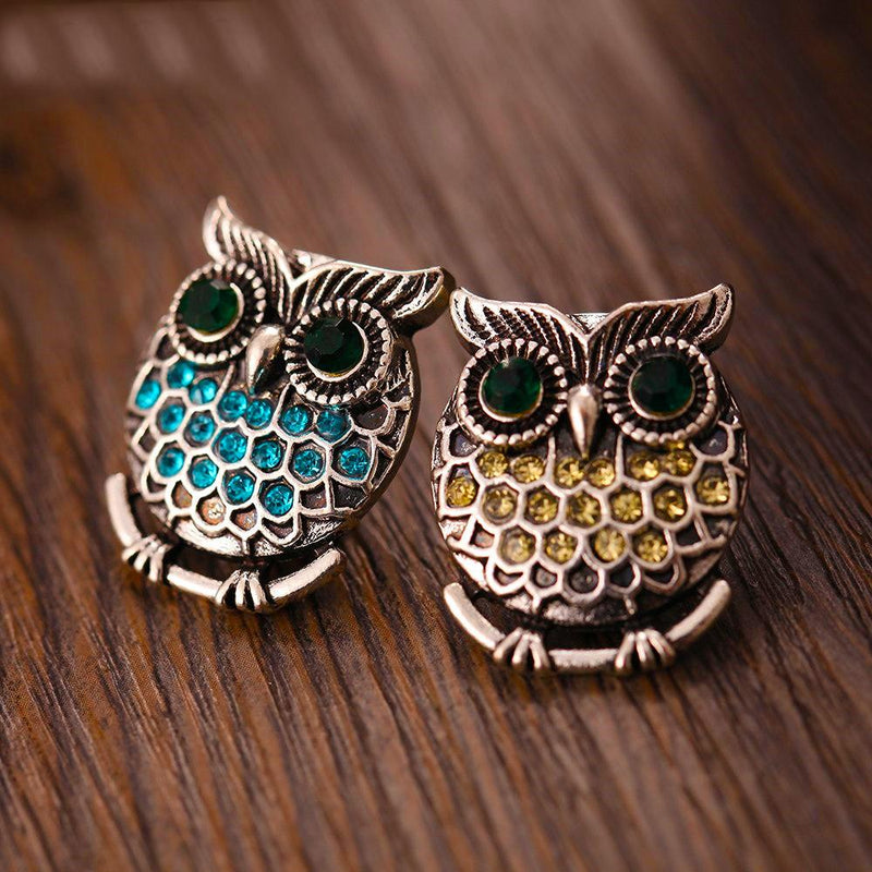 "Glamourous Whispers: Vintage Owl Snap Button with Rhinestones"- 18MM