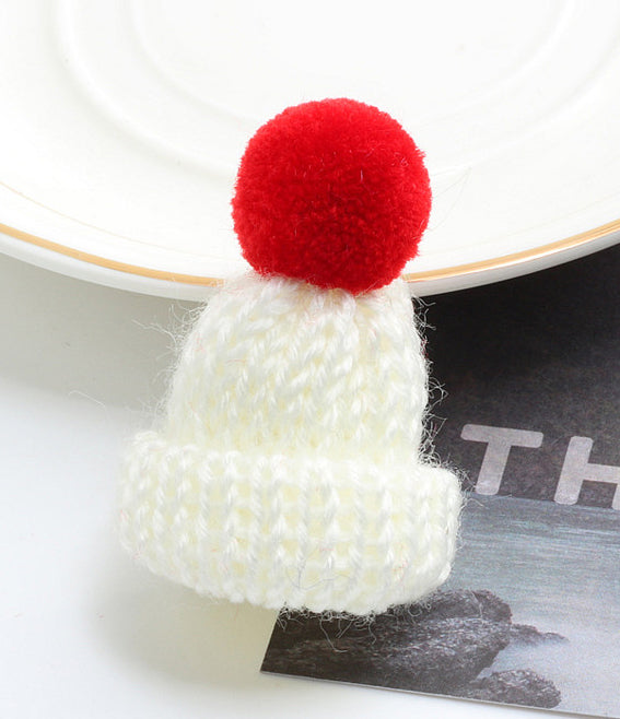 "Mini Wool Winter Hat Pins - Cute and Conversation-Starting Accessories"(1pc)